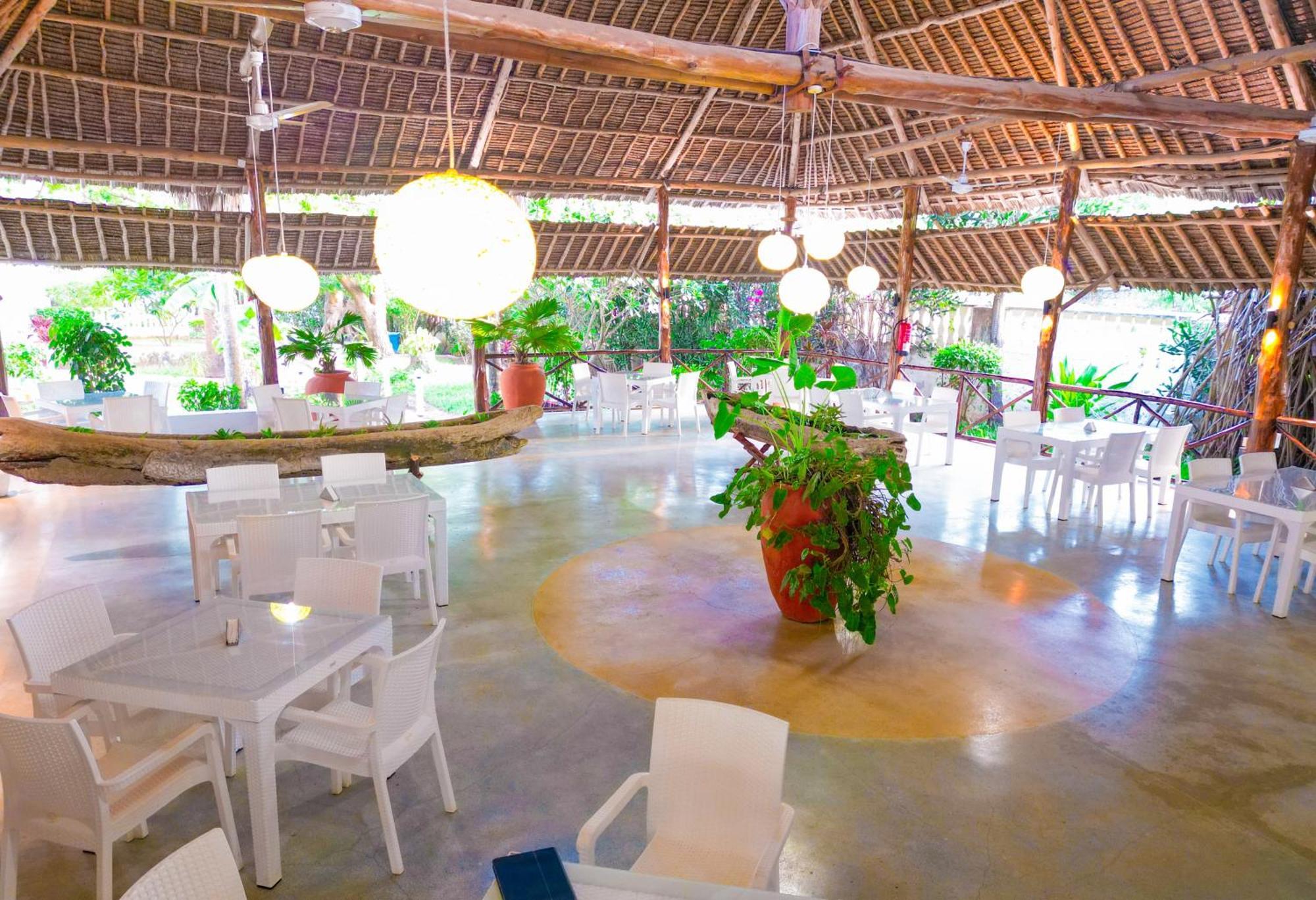 Maasai Resort Mombasa Bagian luar foto